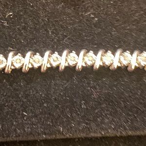 Sterling silver bracelet with diamond